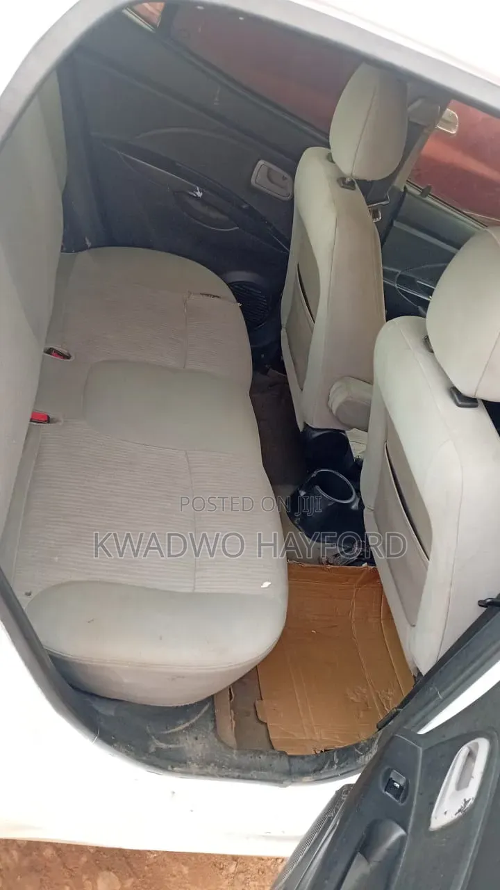 Hyundai Elantra 2019 White