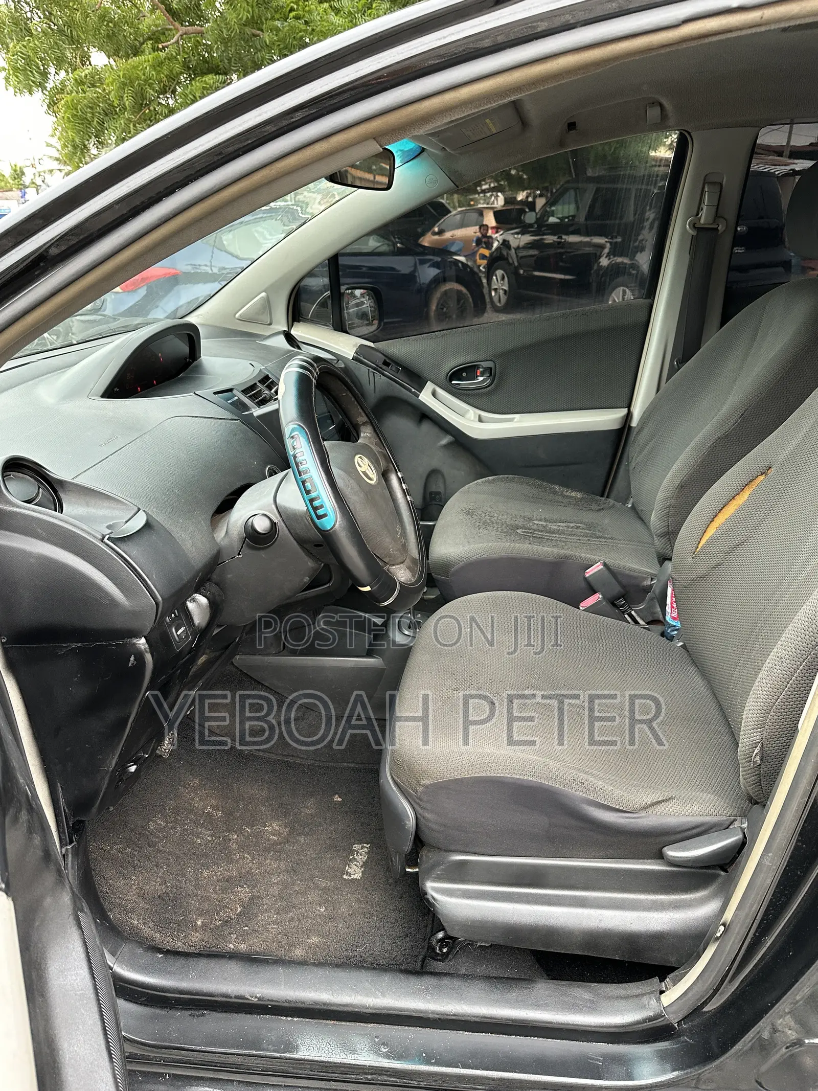 Toyota Vitz 2010 Black
