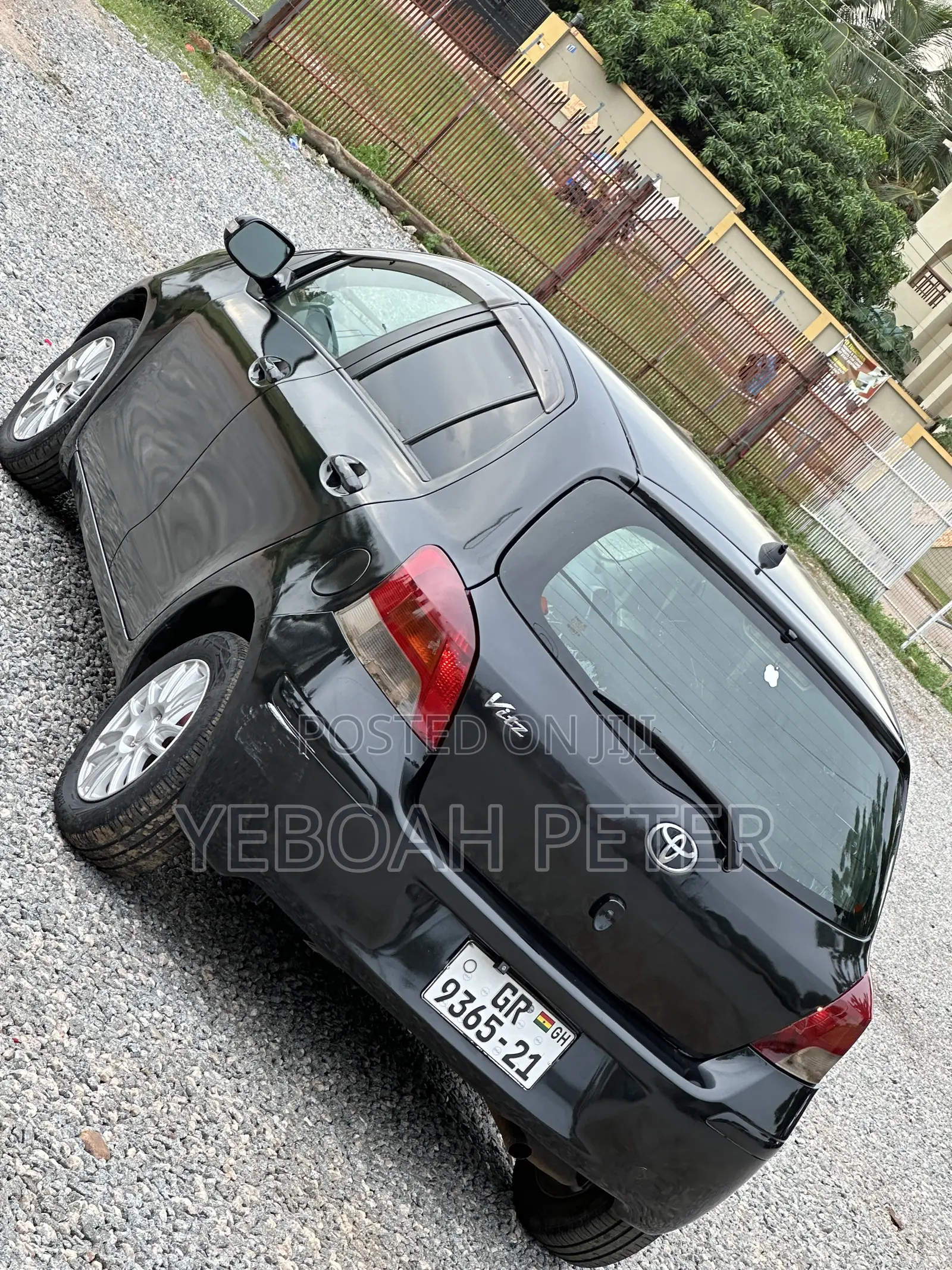 Toyota Vitz 2010 Black