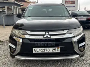 Mitsubishi Outlander SE 4dr SUV AWD (2.4L 4cyl CVT) 2014 Black