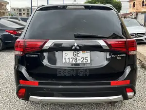 Mitsubishi Outlander SE 4dr SUV AWD (2.4L 4cyl CVT) 2014 Black