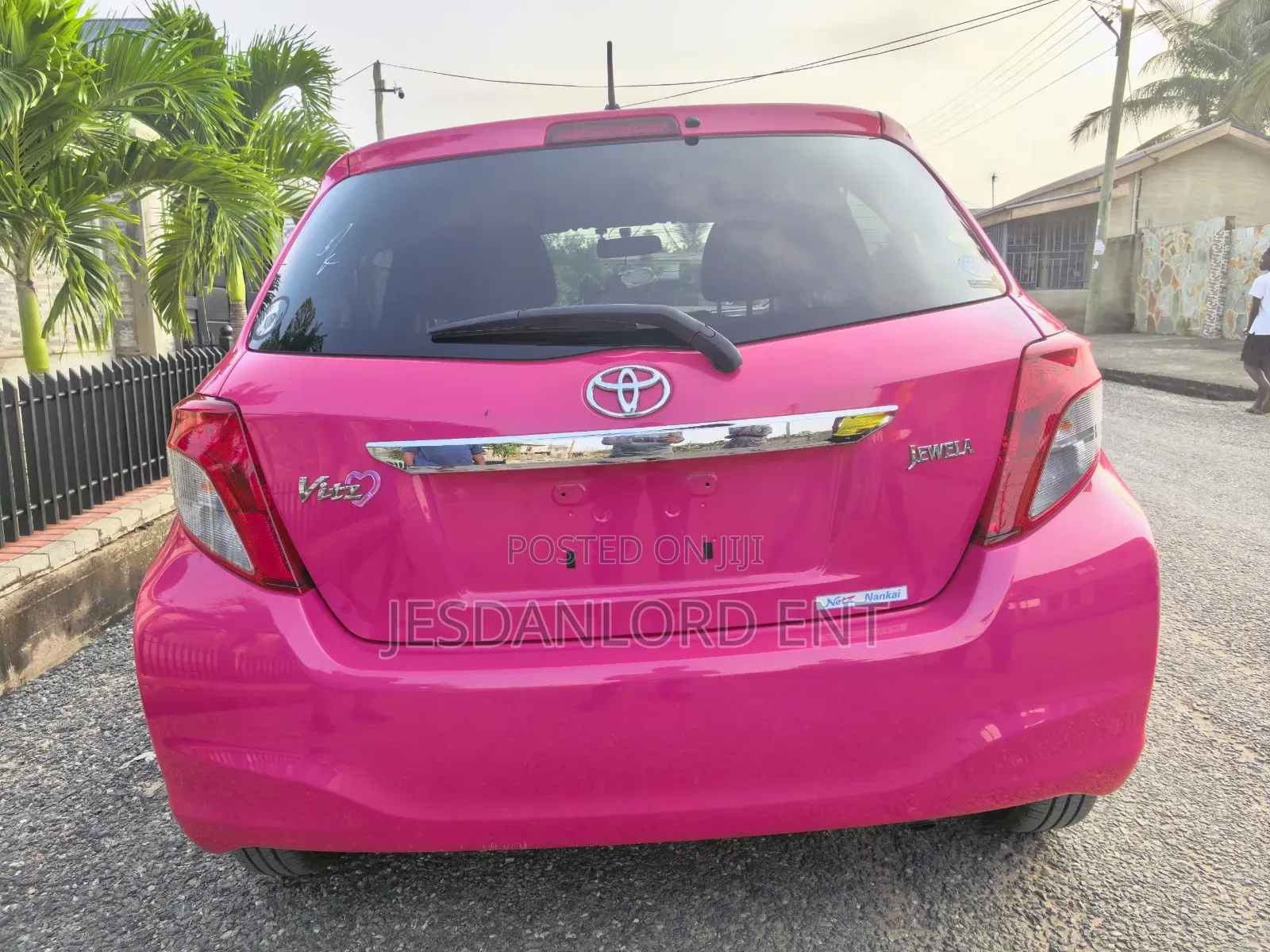 Toyota Vitz 2011 Pink