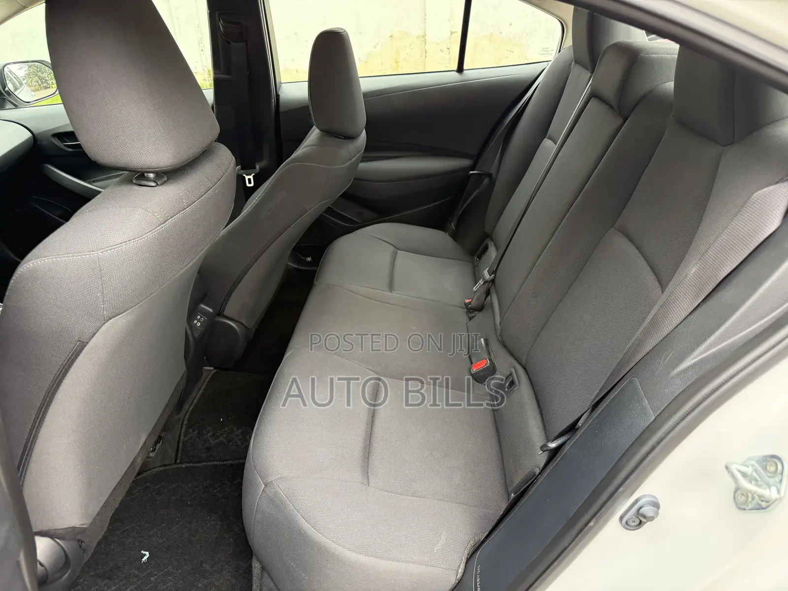 Toyota Corolla LE 2023 White