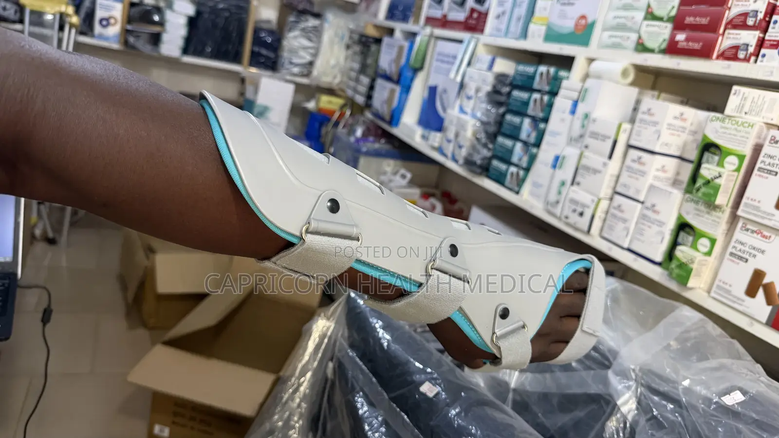 Hand / Arm / Wrist Support Brace