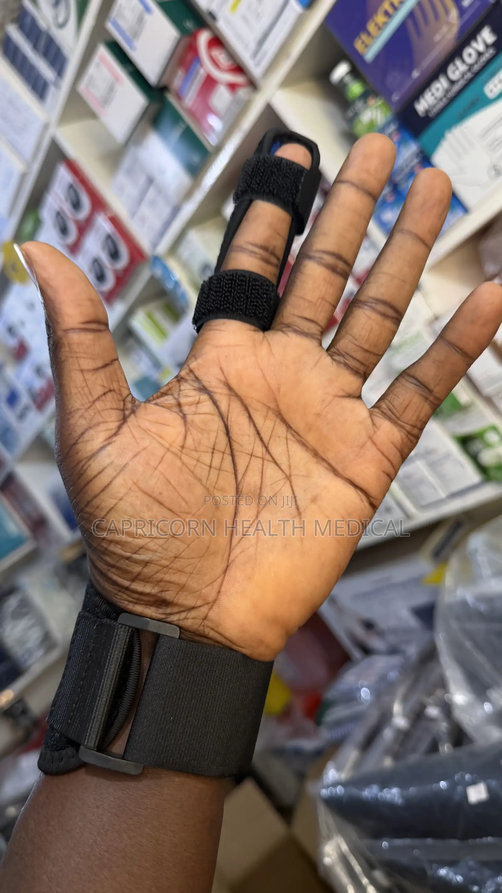 Fingers (Index, Middle, Ring, Little) and Wrist Support Brace