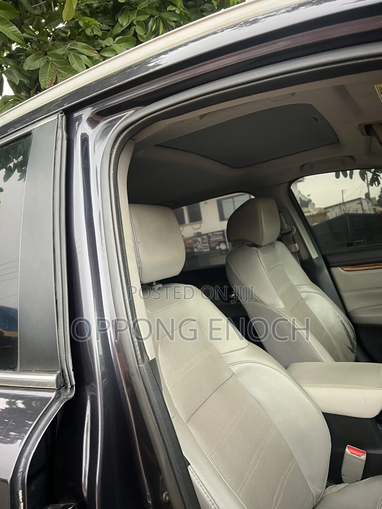 Honda CR-V Touring FWD 2018 Ivory