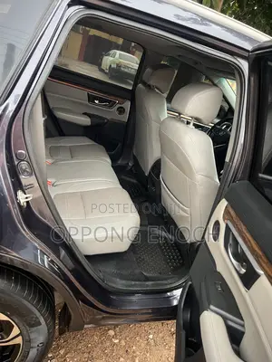 Honda CR-V Touring FWD 2018 Ivory
