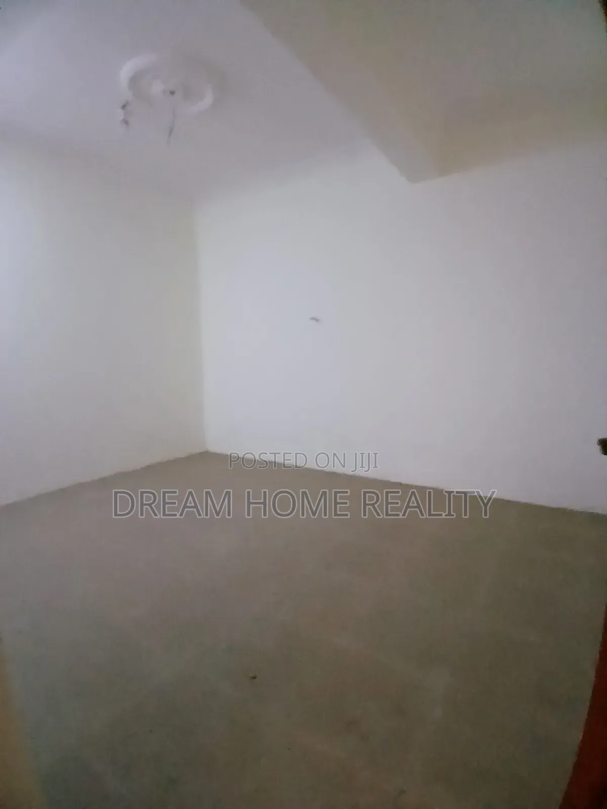 3bdrm Apartment in Omani Guest House 🏠, Pillar 2 for rent