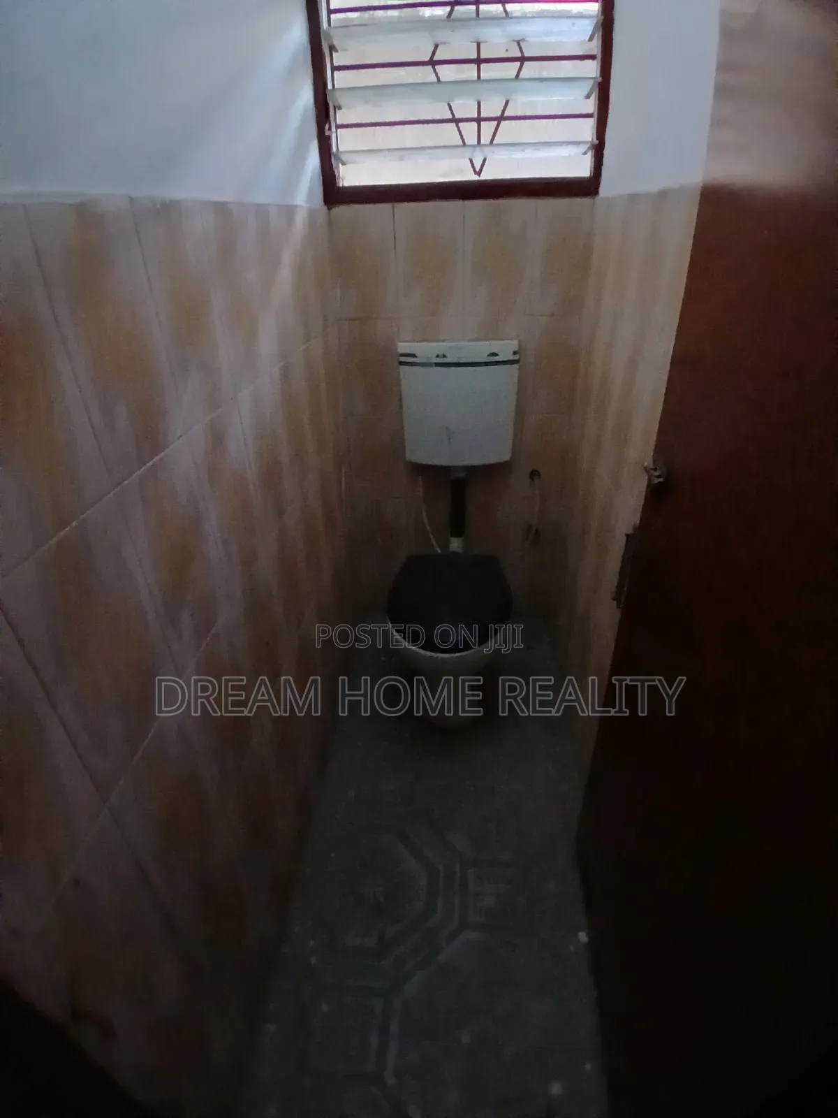 3bdrm Apartment in Omani Guest House 🏠, Pillar 2 for rent
