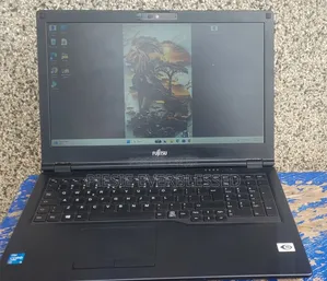 Laptop Fujitsu Lifebook E5511 8GB Intel Core i5 SSD 256GB