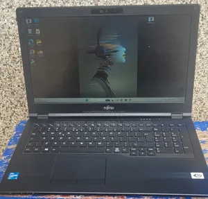 Laptop Fujitsu Lifebook E5511 8GB Intel Core i5 SSD 256GB