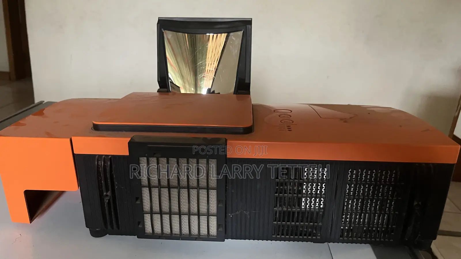 Professional Lecture Hall / Large Screen Projectors