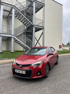 Toyota Corolla 2015 Red