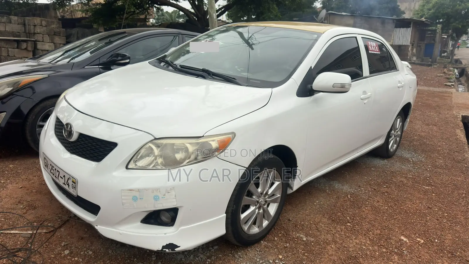 Toyota Corolla Base 4dr Sedan (1.8L 4cyl 5M) 2010 White