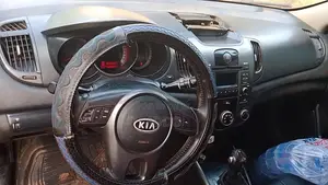 Kia Cerato 2013 Red