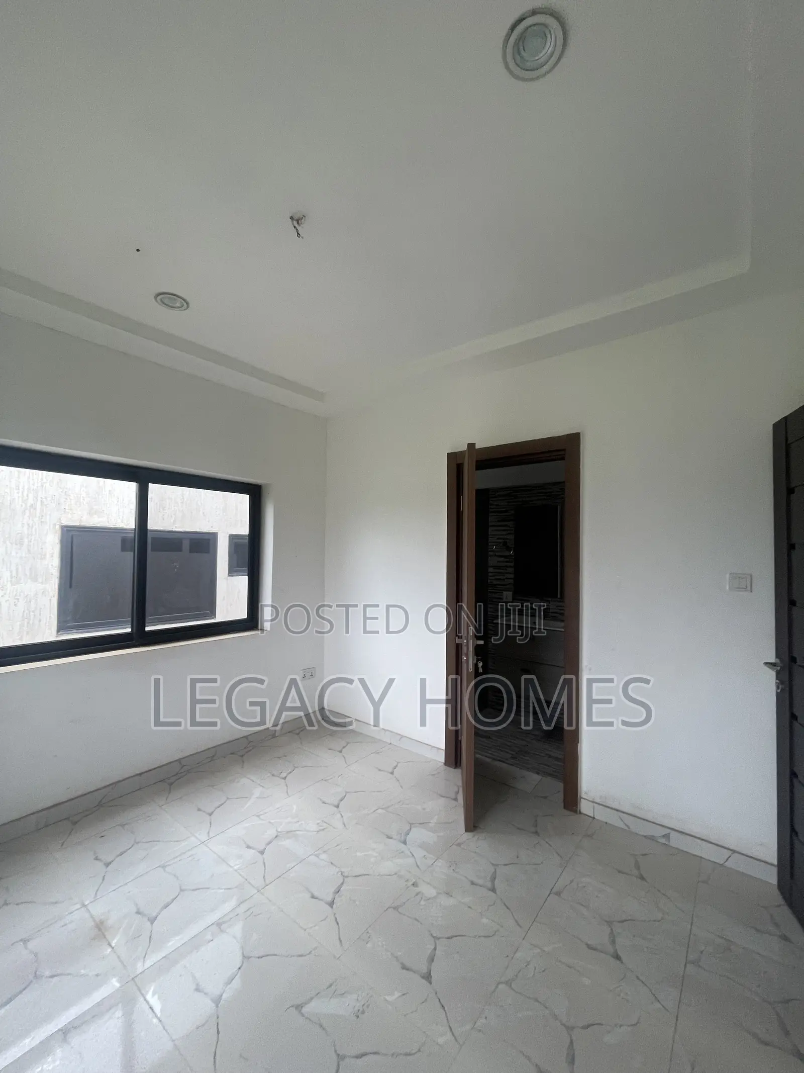 3bdrm Townhouse / Terrace in Haatso, Asore Junction for rent