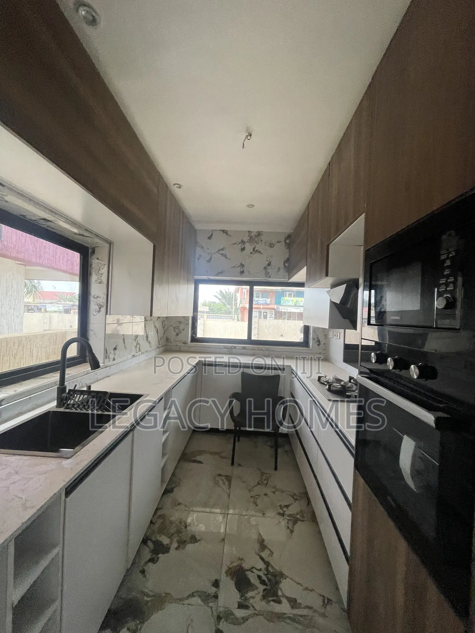 3bdrm Townhouse / Terrace in Haatso, Asore Junction for rent