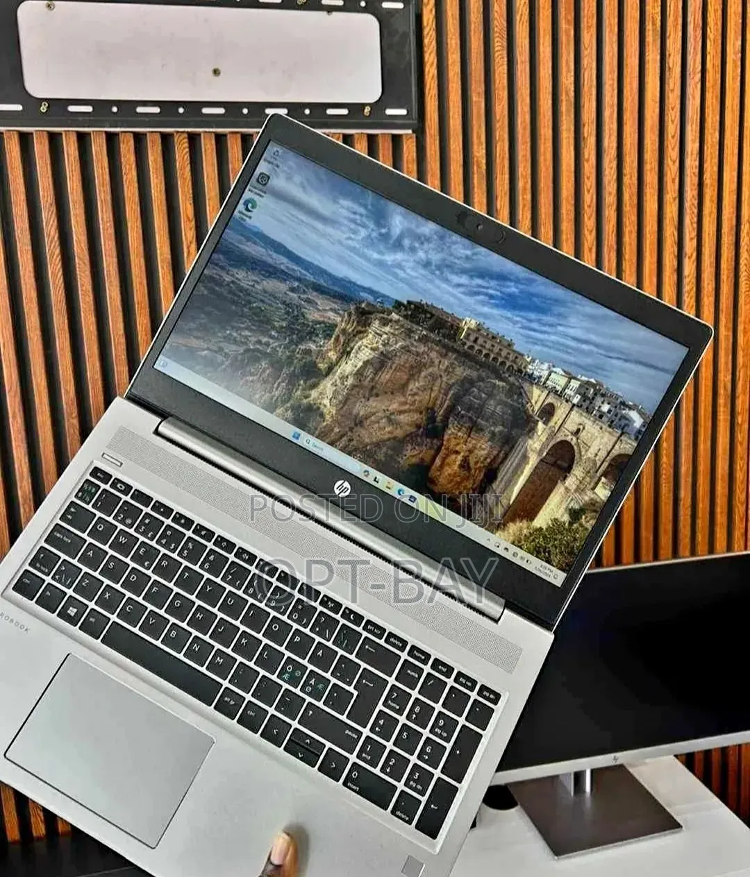 Laptop HP ProBook 450 G6 16GB AMD Ryzen 5 HDD+SSD 256GB