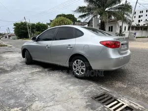 Hyundai Elantra 2009 Silver
