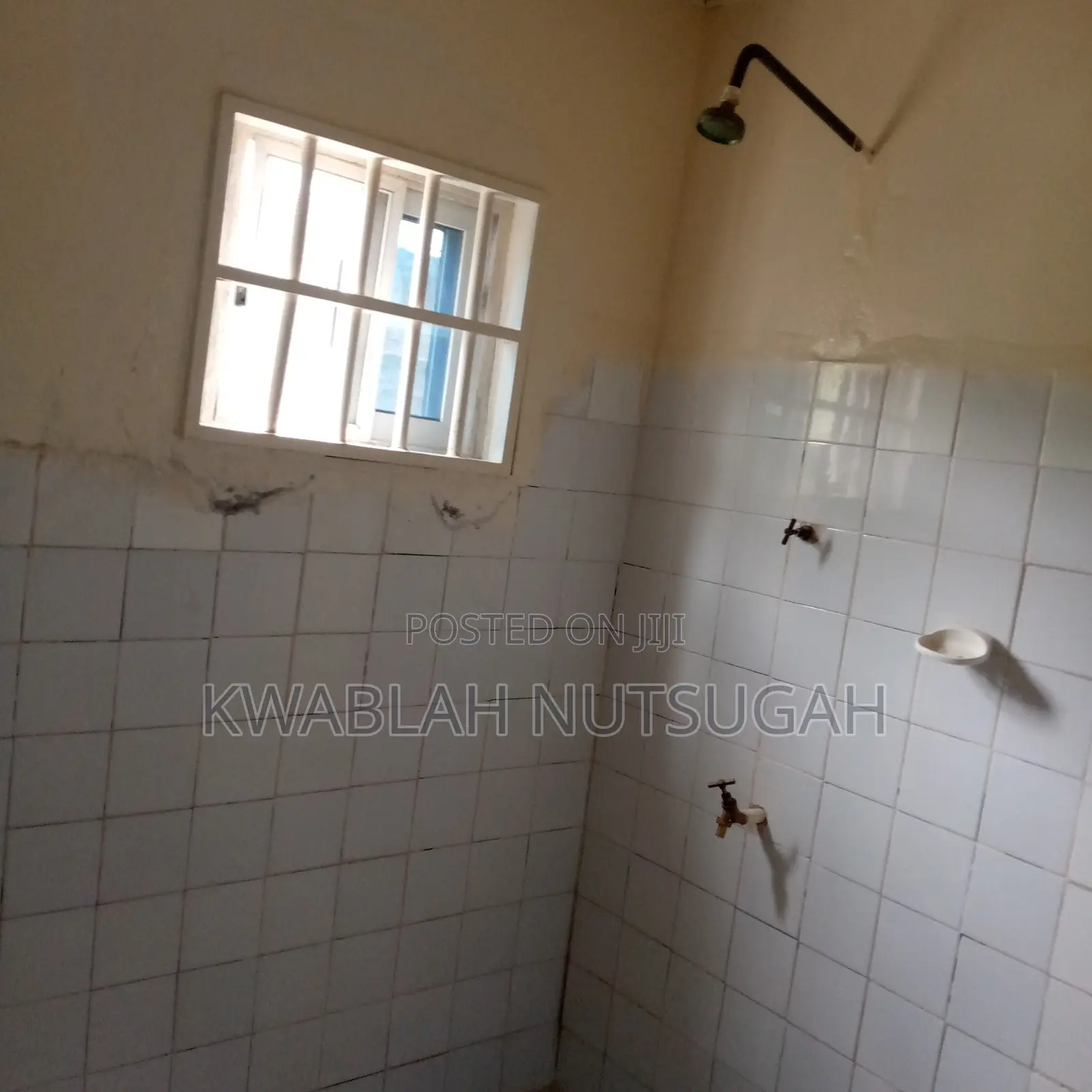 1bdrm Room & Parlour in Cold Store for rent