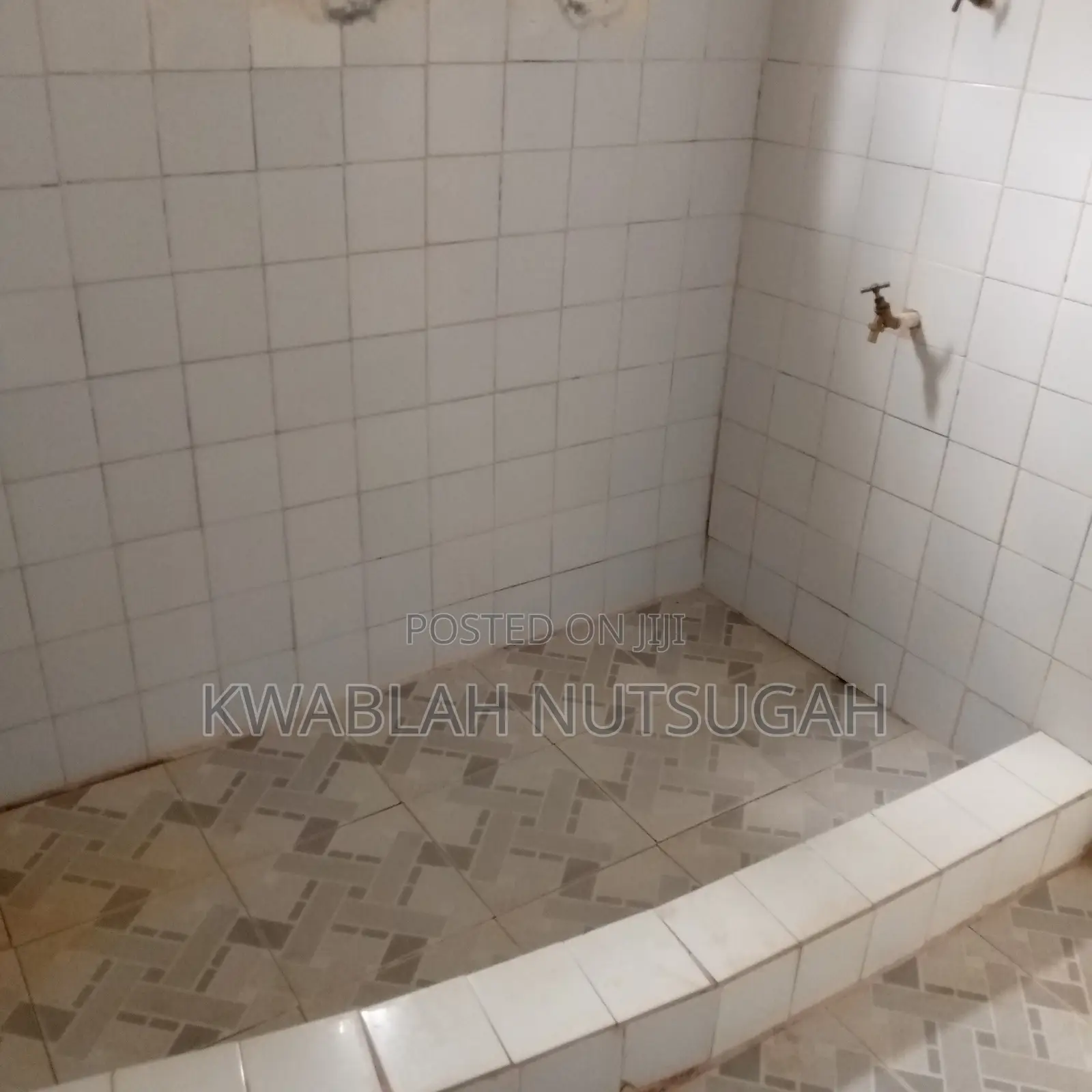 1bdrm Room & Parlour in Cold Store for rent