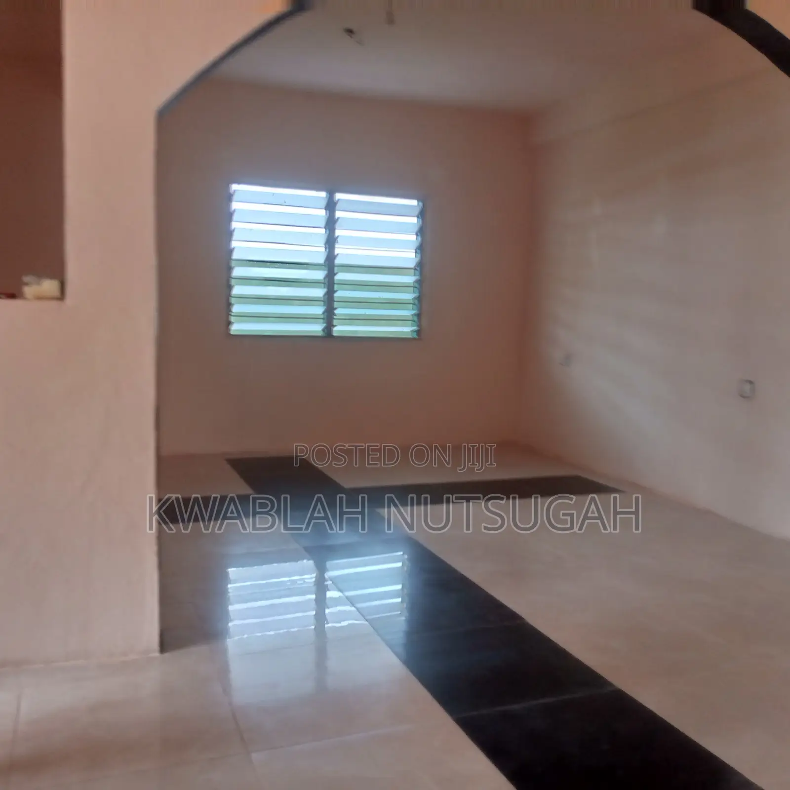 1bdrm Room & Parlour in Cold Store for rent