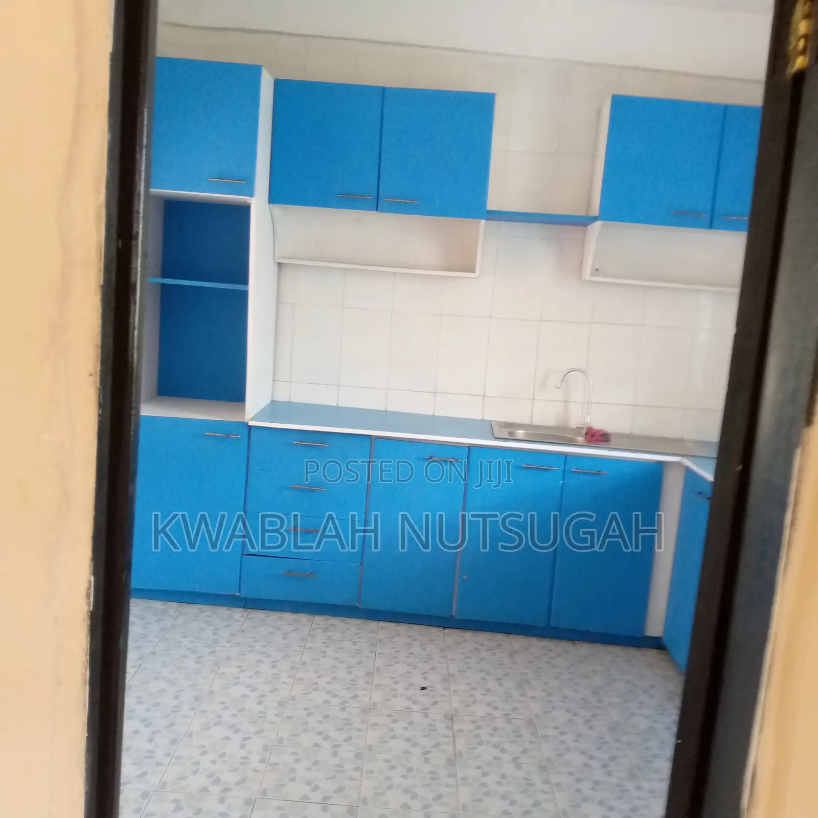 1bdrm Room & Parlour in Cold Store for rent