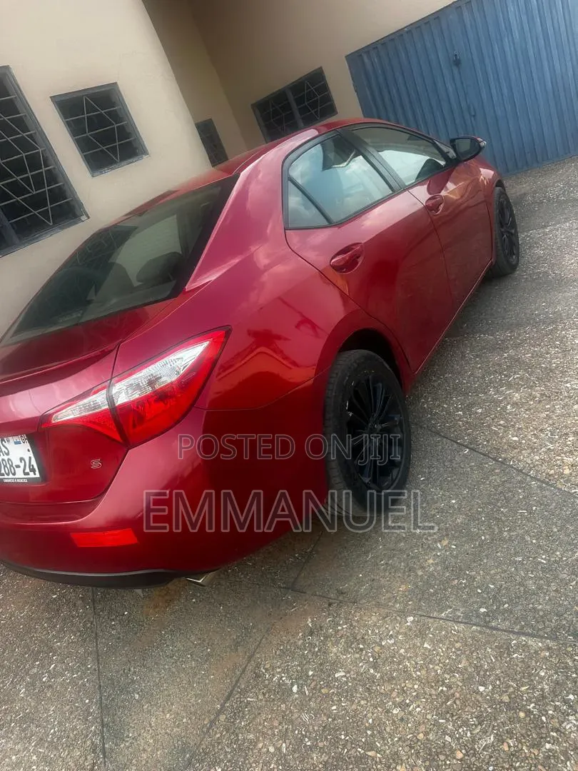 Toyota Corolla 2015 Red