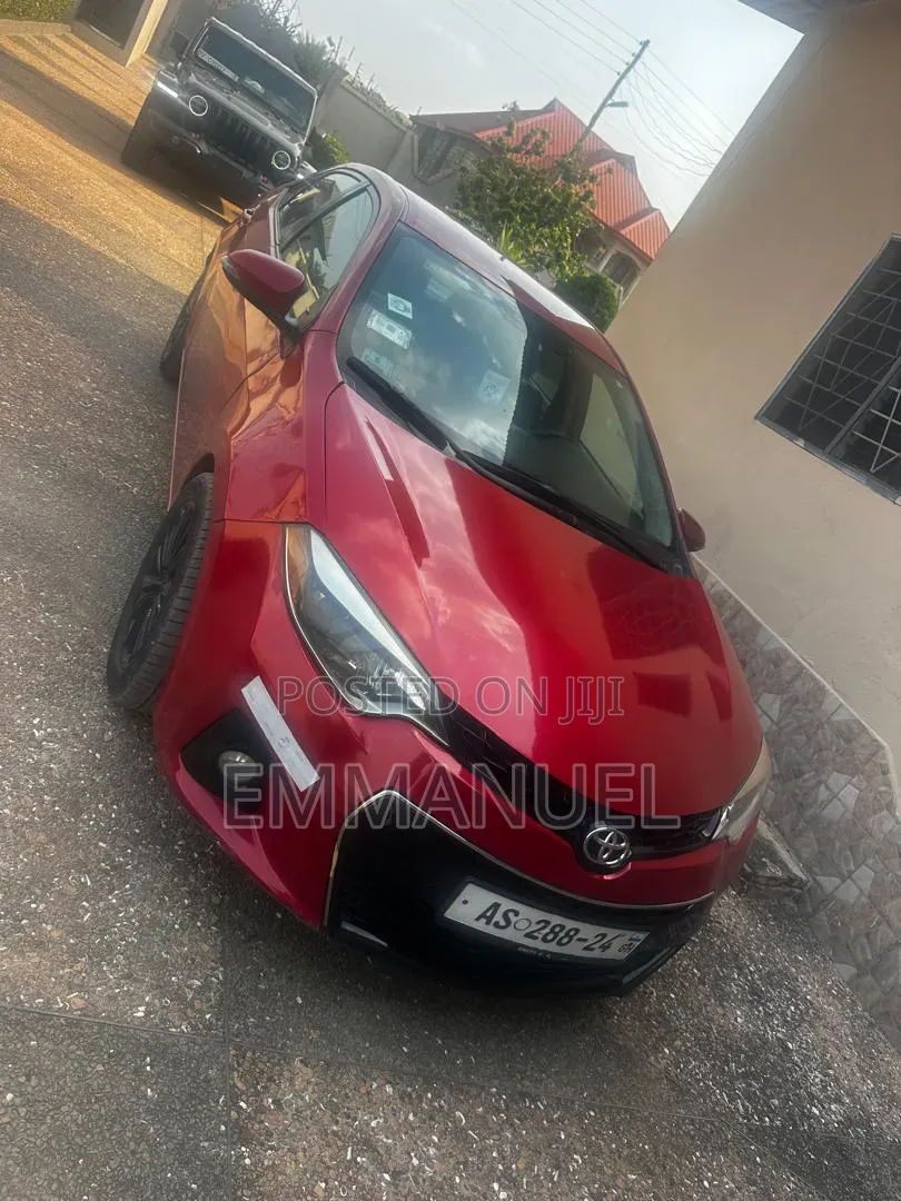Toyota Corolla 2015 Red