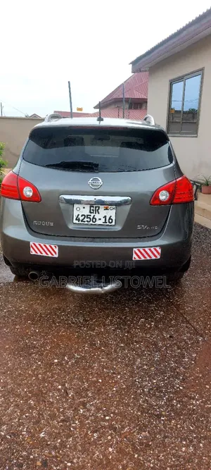 Nissan Rogue 2010 Gray