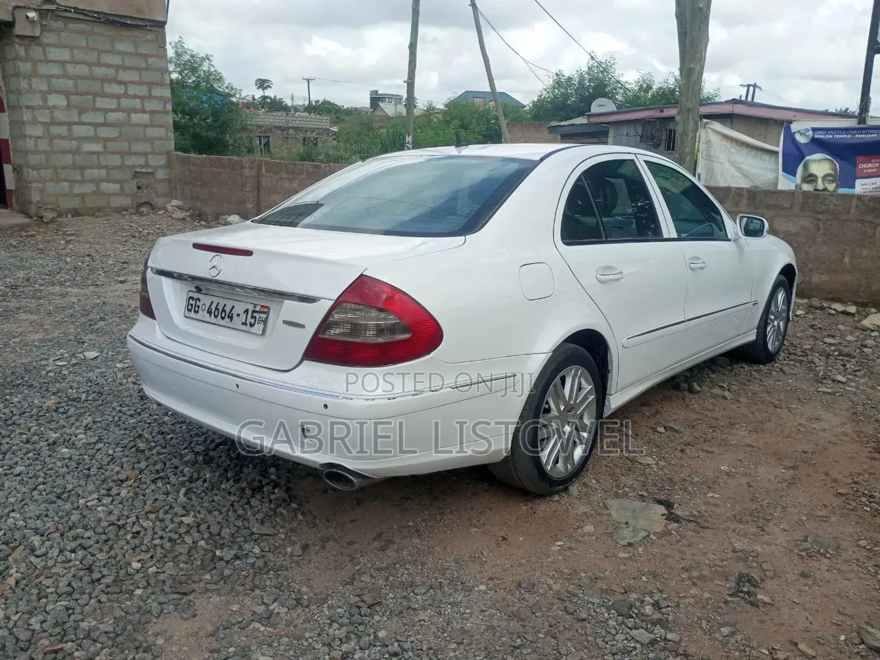 Mercedes-Benz 220E 2005 White