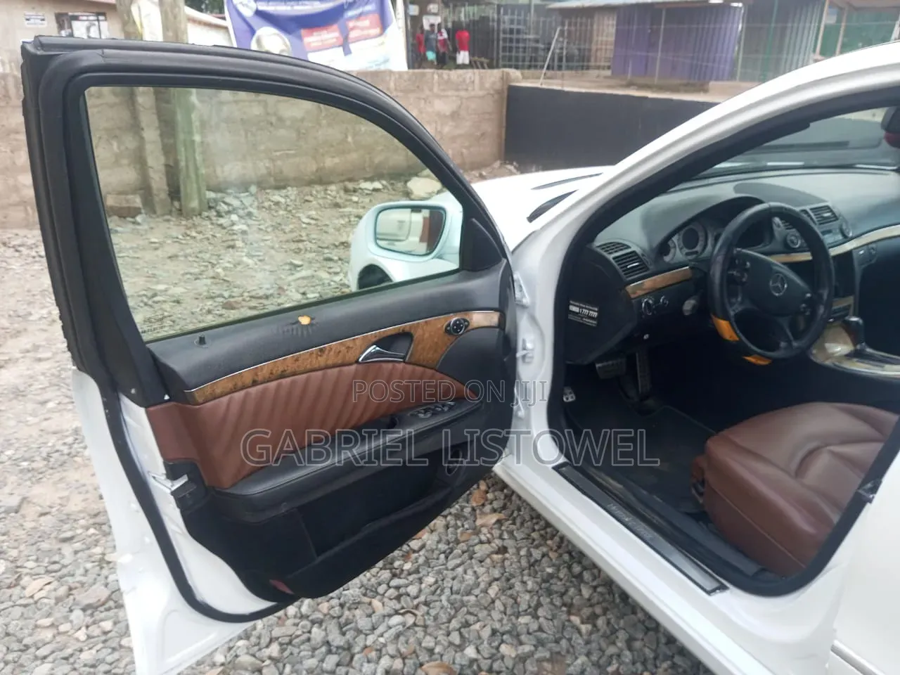 Mercedes-Benz 220E 2005 White