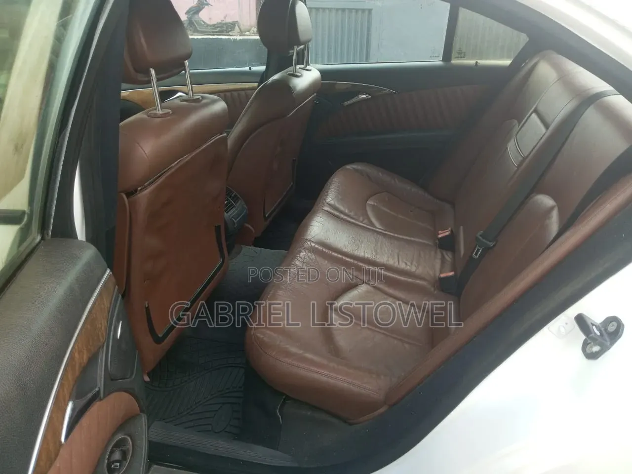 Mercedes-Benz 220E 2005 White