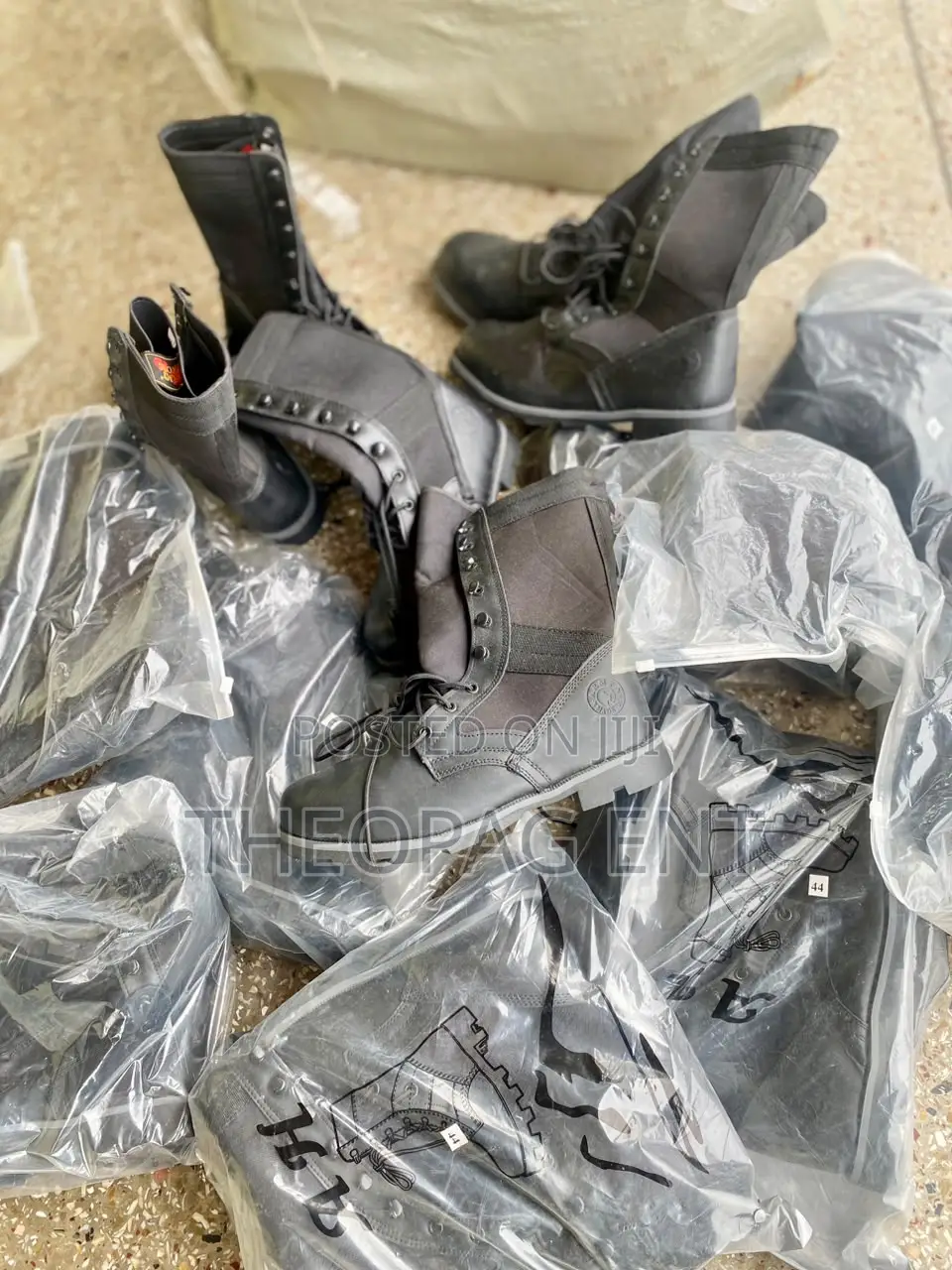Premium Black Tactical Military Security Boots – Durable Heavy-Duty