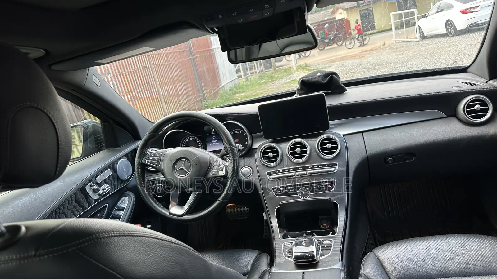 Mercedes-Benz C300 2018 Gray