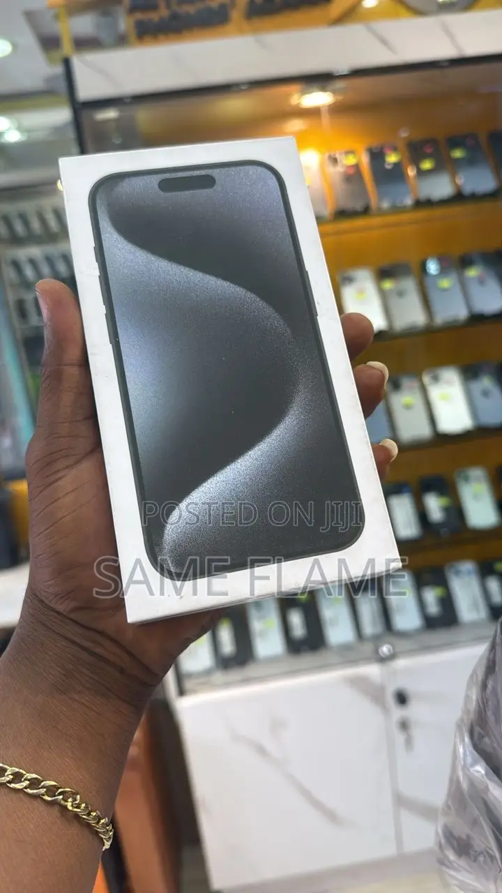 New Apple iPhone 15 Pro Max 256 GB Black