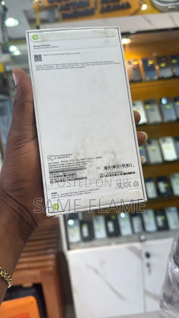 New Apple iPhone 15 Pro Max 256 GB Black