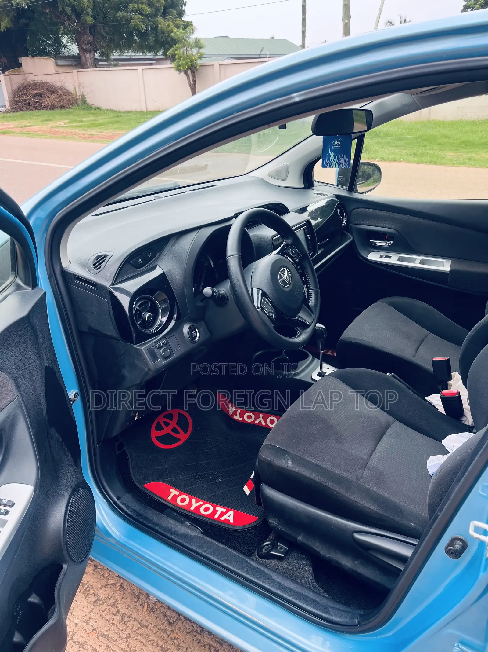 Toyota Vitz 2015 Blue
