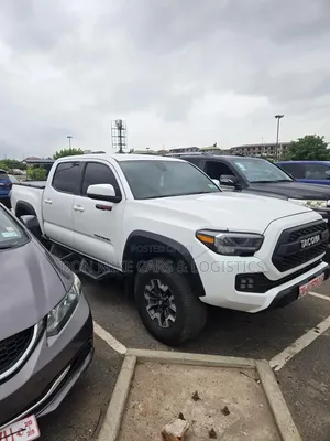 Toyota Tacoma 2023 White