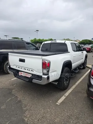 Toyota Tacoma 2023 White