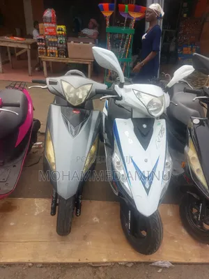 Suzuki GSR 2017 White