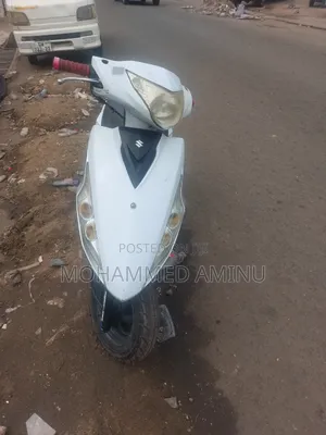 Suzuki GSR 2017 White