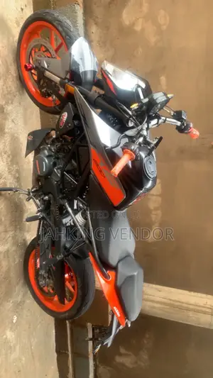 KTM 2023 Orange