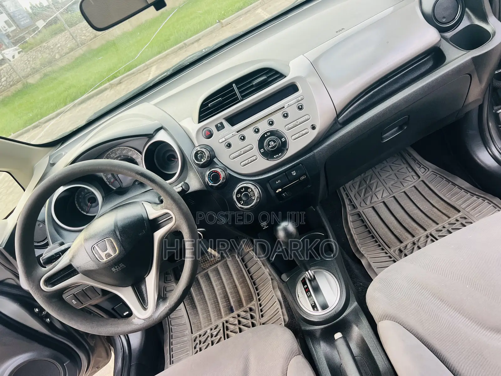 Honda Fit 2012 Gray