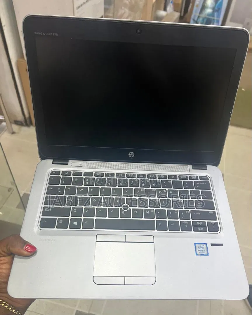 Laptop HP EliteBook 820 G4 8GB Intel Core i5 SSD 256GB