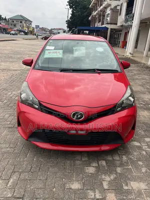 Toyota Vitz 1.3 FWD 3dr 2015 Red