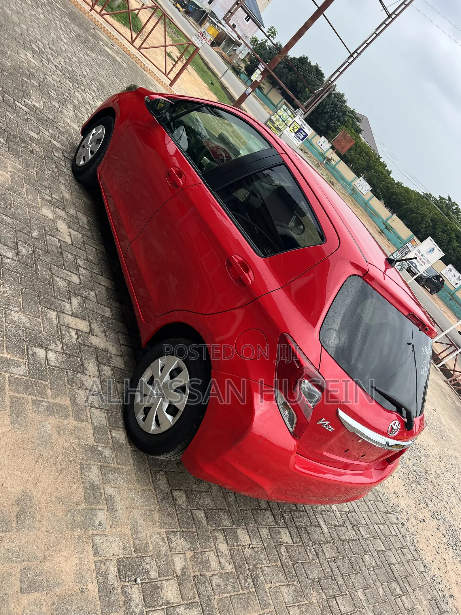 Toyota Vitz 1.3 FWD 3dr 2015 Red