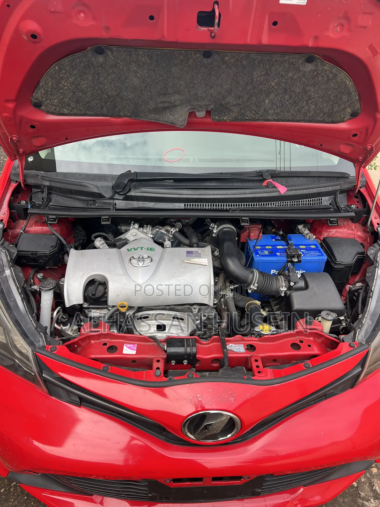 Toyota Vitz 1.3 FWD 3dr 2015 Red