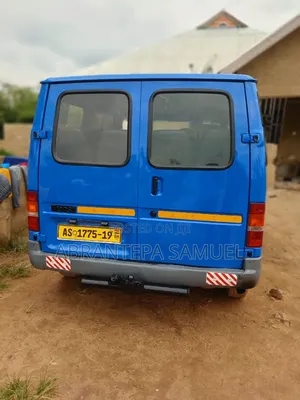 Ford Transit 2010 Blue