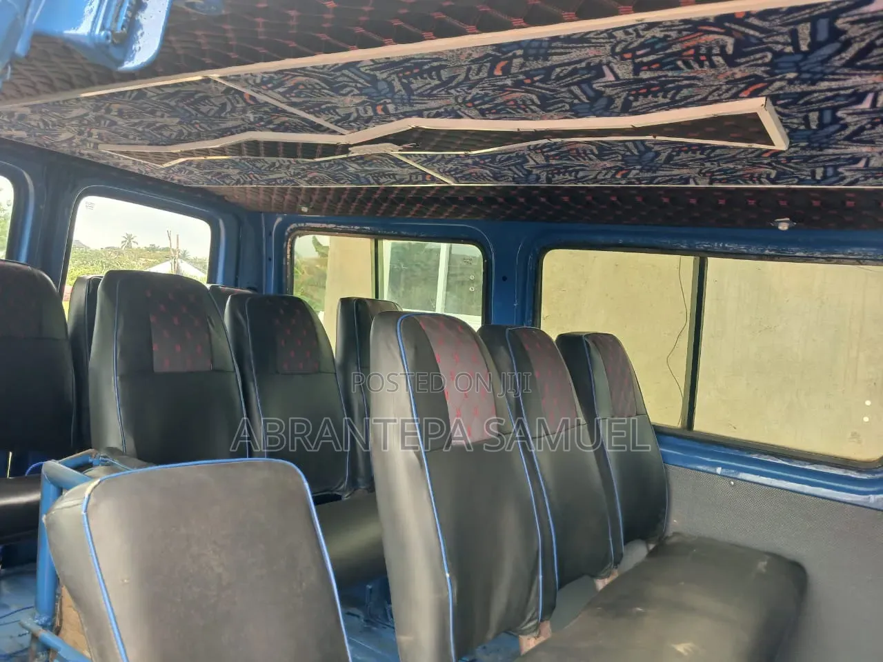 Ford Transit 2010 Blue